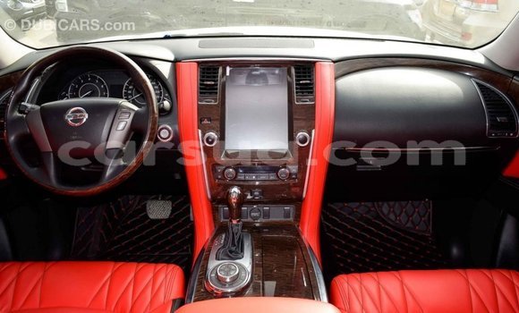 Acheter Import Voiture Nissan Patrol Blanc à Import - Dubai, Barh el Gazel Acheter Import Voiture Nissan Patrol Blanc à Import - Dubai, Barh el Gazel