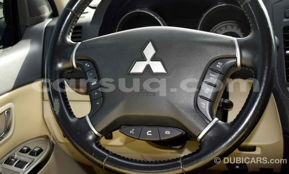 Acheter Import Voiture Mitsubishi Pajero Blanc à Import - Dubai, Barh el Gazel Acheter Import Voiture Mitsubishi Pajero Blanc à Import - Dubai, Barh el Gazel
