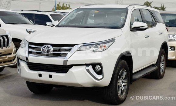 Acheter Import Voiture Toyota Fortuner Blanc à Import - Dubai, Barh el Gazel Acheter Import Voiture Toyota Fortuner Blanc à Import - Dubai, Barh el Gazel