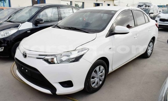 Acheter Import Voiture Toyota Yaris Blanc à Import - Dubai, Barh el Gazel Acheter Import Voiture Toyota Yaris Blanc à Import - Dubai, Barh el Gazel