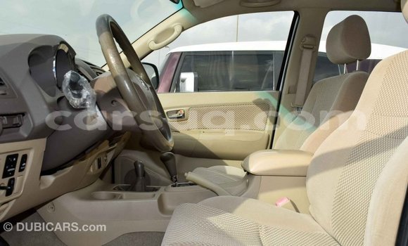 Acheter Import Voiture Toyota Fortuner Blanc à Import - Dubai, Barh el Gazel Acheter Import Voiture Toyota Fortuner Blanc à Import - Dubai, Barh el Gazel