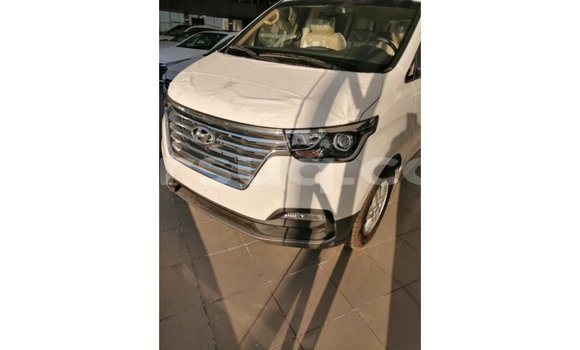 Acheter Import Voiture Hyundai Accent Blanc à Import - Dubai, Barh el Gazel Acheter Import Voiture Hyundai Accent Blanc à Import - Dubai, Barh el Gazel