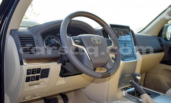 Acheter Import Voiture Toyota Land Cruiser Noir à Import - Dubai, Barh el Gazel Acheter Import Voiture Toyota Land Cruiser Noir à Import - Dubai, Barh el Gazel