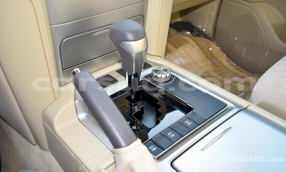 Acheter Import Voiture Toyota Land Cruiser Noir à Import - Dubai, Barh el Gazel Acheter Import Voiture Toyota Land Cruiser Noir à Import - Dubai, Barh el Gazel