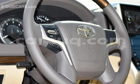 Acheter Import Voiture Toyota Land Cruiser Noir à Import - Dubai, Barh el Gazel Acheter Import Voiture Toyota Land Cruiser Noir à Import - Dubai, Barh el Gazel