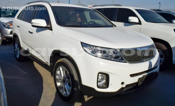 Acheter Import Voiture Kia Sorento Blanc à Import - Dubai, Barh el Gazel Acheter Import Voiture Kia Sorento Blanc à Import - Dubai, Barh el Gazel