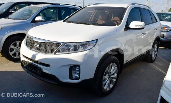 Acheter Import Voiture Kia Sorento Blanc à Import - Dubai, Barh el Gazel Acheter Import Voiture Kia Sorento Blanc à Import - Dubai, Barh el Gazel