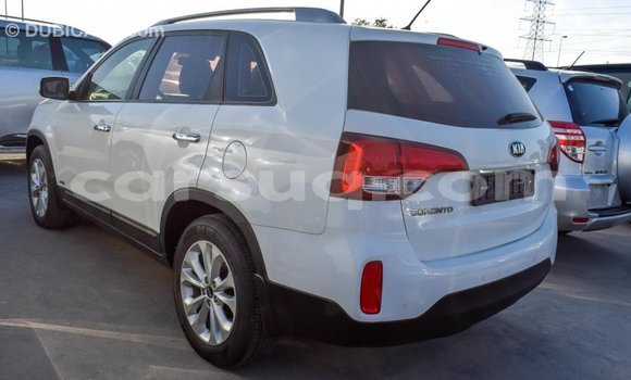 Acheter Import Voiture Kia Sorento Blanc à Import - Dubai, Barh el Gazel Acheter Import Voiture Kia Sorento Blanc à Import - Dubai, Barh el Gazel