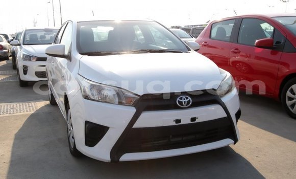 Acheter Import Voiture Toyota Yaris Blanc à Import - Dubai, Barh el Gazel Acheter Import Voiture Toyota Yaris Blanc à Import - Dubai, Barh el Gazel