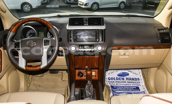 Acheter Import Voiture Toyota Prado Blanc à Import - Dubai, Barh el Gazel Acheter Import Voiture Toyota Prado Blanc à Import - Dubai, Barh el Gazel