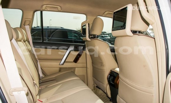 Acheter Import Voiture Toyota Prado Blanc à Import - Dubai, Barh el Gazel Acheter Import Voiture Toyota Prado Blanc à Import - Dubai, Barh el Gazel