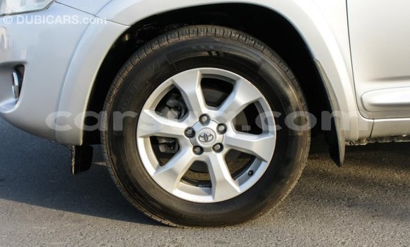 Acheter Import Voiture Toyota RAV4 Autre à Import - Dubai, Barh el Gazel Acheter Import Voiture Toyota RAV4 Autre à Import - Dubai, Barh el Gazel