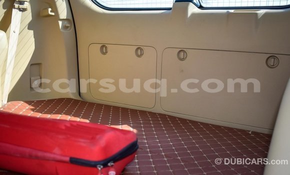 Acheter Import Voiture Toyota Prado Blanc à Import - Dubai, Barh el Gazel Acheter Import Voiture Toyota Prado Blanc à Import - Dubai, Barh el Gazel