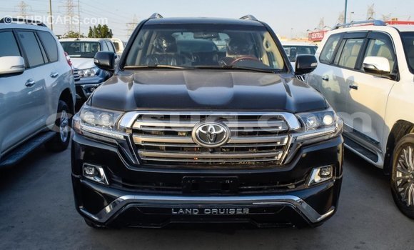 Acheter Import Voiture Toyota Land Cruiser Noir à Import - Dubai, Barh el Gazel Acheter Import Voiture Toyota Land Cruiser Noir à Import - Dubai, Barh el Gazel