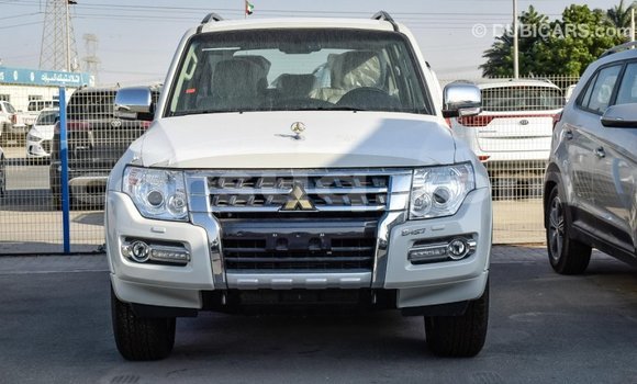 Acheter Import Voiture Mitsubishi Pajero Blanc à Import - Dubai, Barh el Gazel Acheter Import Voiture Mitsubishi Pajero Blanc à Import - Dubai, Barh el Gazel