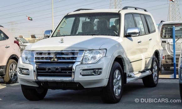 Acheter Import Voiture Mitsubishi Pajero Blanc à Import - Dubai, Barh el Gazel Acheter Import Voiture Mitsubishi Pajero Blanc à Import - Dubai, Barh el Gazel