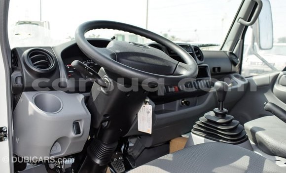 Acheter Import Utilitaire Hino 300 Series Blanc à Import - Dubai, Barh el Gazel Acheter Import Utilitaire Hino 300 Series Blanc à Import - Dubai, Barh el Gazel
