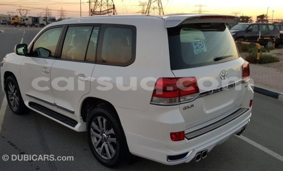 Buy Import Toyota Land Cruiser White Car in Import - Dubai in Barh el Gazel Buy Import Toyota Land Cruiser White Car in Import - Dubai in Barh el Gazel