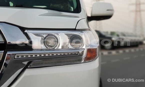 Buy Import Toyota Land Cruiser White Car in Import - Dubai in Barh el Gazel Buy Import Toyota Land Cruiser White Car in Import - Dubai in Barh el Gazel