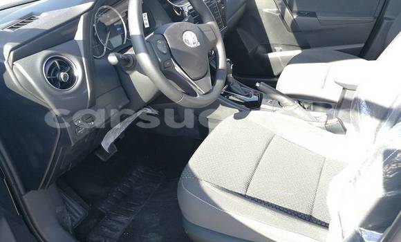 Acheter Neuf Voiture Toyota Corolla Noir à N'Djamena, Chari-Baguirmi Acheter Neuf Voiture Toyota Corolla Noir à N'Djamena, Chari-Baguirmi