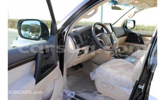 Acheter Import Voiture Toyota Land Cruiser Noir à Import - Dubai, Barh el Gazel Acheter Import Voiture Toyota Land Cruiser Noir à Import - Dubai, Barh el Gazel