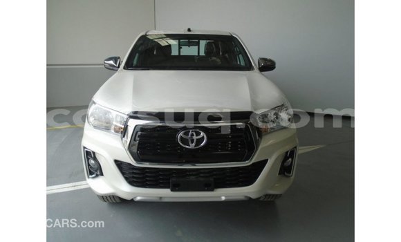 Buy Import Toyota Hilux White Car in Import - Dubai in Barh el Gazel Buy Import Toyota Hilux White Car in Import - Dubai in Barh el Gazel