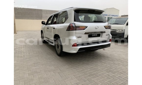 Buy Import Lexus LX White Car in Import - Dubai in Barh el Gazel Buy Import Lexus LX White Car in Import - Dubai in Barh el Gazel