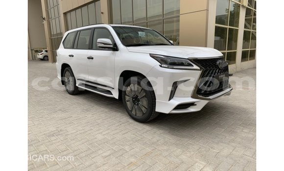 Buy Import Lexus LX White Car in Import - Dubai in Barh el Gazel Buy Import Lexus LX White Car in Import - Dubai in Barh el Gazel