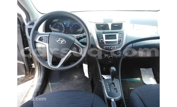 Acheter Import Voiture Hyundai Accent Marron à Import - Dubai, Barh el Gazel Acheter Import Voiture Hyundai Accent Marron à Import - Dubai, Barh el Gazel