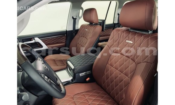 Buy Import Toyota Land Cruiser Black Car in Import - Dubai in Barh el Gazel Buy Import Toyota Land Cruiser Black Car in Import - Dubai in Barh el Gazel