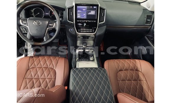 Buy Import Toyota Land Cruiser Black Car in Import - Dubai in Barh el Gazel Buy Import Toyota Land Cruiser Black Car in Import - Dubai in Barh el Gazel