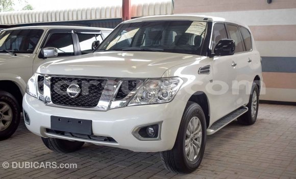 Acheter Import Voiture Nissan Patrol Blanc à Import - Dubai, Barh el Gazel Acheter Import Voiture Nissan Patrol Blanc à Import - Dubai, Barh el Gazel