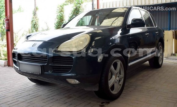 Acheter Import Voiture Porsche Cayenne Vert à Import - Dubai, Barh el Gazel Acheter Import Voiture Porsche Cayenne Vert à Import - Dubai, Barh el Gazel