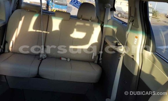 Acheter Import Voiture Toyota Sienna Blanc à Import - Dubai, Barh el Gazel Acheter Import Voiture Toyota Sienna Blanc à Import - Dubai, Barh el Gazel