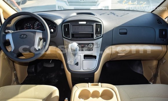 Acheter Import Voiture Hyundai Accent Blanc à Import - Dubai, Barh el Gazel Acheter Import Voiture Hyundai Accent Blanc à Import - Dubai, Barh el Gazel