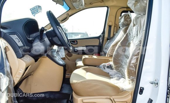 Acheter Import Voiture Hyundai Accent Blanc à Import - Dubai, Barh el Gazel Acheter Import Voiture Hyundai Accent Blanc à Import - Dubai, Barh el Gazel