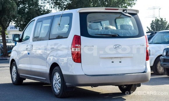 Acheter Import Voiture Hyundai Accent Blanc à Import - Dubai, Barh el Gazel Acheter Import Voiture Hyundai Accent Blanc à Import - Dubai, Barh el Gazel