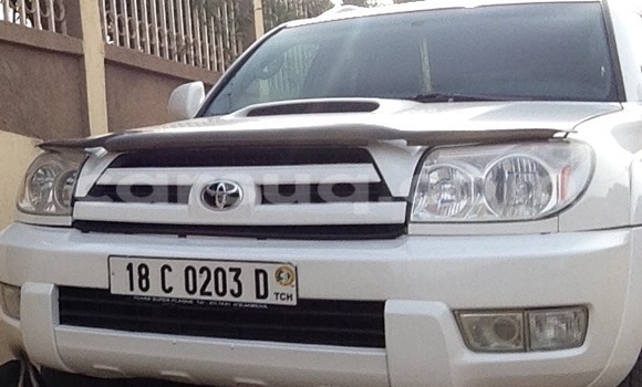 Acheter Occasion Voiture Toyota 4Runner Blanc à N'Djamena au Tchad Acheter Occasion Voiture Toyota 4Runner Blanc à N'Djamena au Tchad