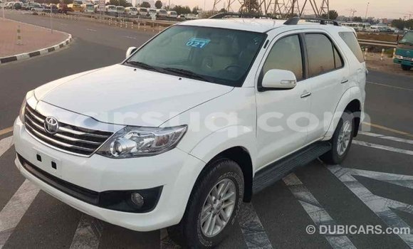 Buy Import Toyota Fortuner White Car in Import - Dubai in Barh el Gazel Buy Import Toyota Fortuner White Car in Import - Dubai in Barh el Gazel