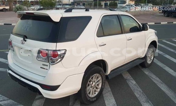 Buy Import Toyota Fortuner White Car in Import - Dubai in Barh el Gazel Buy Import Toyota Fortuner White Car in Import - Dubai in Barh el Gazel
