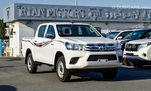 Acheter Import Voiture Toyota Hilux Blanc à Import - Dubai, Barh el Gazel Acheter Import Voiture Toyota Hilux Blanc à Import - Dubai, Barh el Gazel