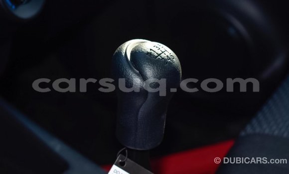 Acheter Import Voiture Toyota Hilux Blanc à Import - Dubai, Barh el Gazel Acheter Import Voiture Toyota Hilux Blanc à Import - Dubai, Barh el Gazel