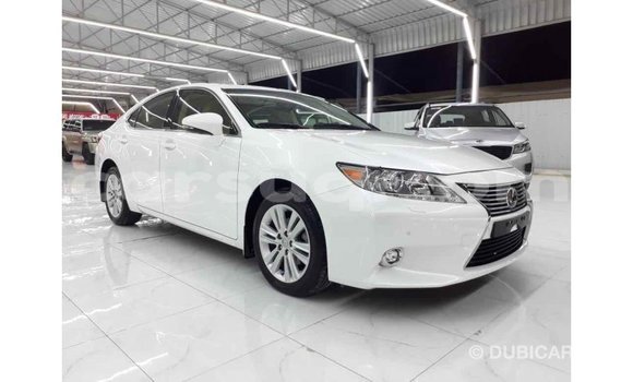 Acheter Import Voiture Lexus ES Blanc à Import - Dubai, Barh el Gazel Acheter Import Voiture Lexus ES Blanc à Import - Dubai, Barh el Gazel