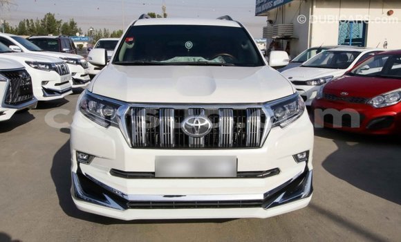 Acheter Import Voiture Toyota Prado Blanc à Import - Dubai, Barh el Gazel Acheter Import Voiture Toyota Prado Blanc à Import - Dubai, Barh el Gazel