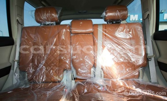 Acheter Import Voiture Toyota Prado Blanc à Import - Dubai, Barh el Gazel Acheter Import Voiture Toyota Prado Blanc à Import - Dubai, Barh el Gazel