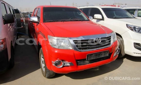 Acheter Import Voiture Toyota Hilux Rouge à Import - Dubai, Barh el Gazel Acheter Import Voiture Toyota Hilux Rouge à Import - Dubai, Barh el Gazel