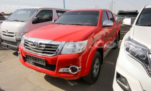 Acheter Import Voiture Toyota Hilux Rouge à Import - Dubai, Barh el Gazel Acheter Import Voiture Toyota Hilux Rouge à Import - Dubai, Barh el Gazel