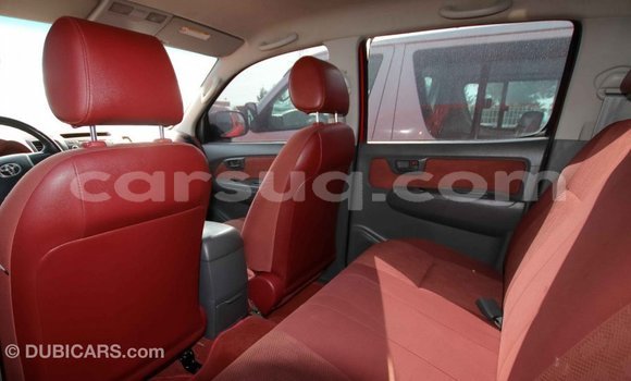 Acheter Import Voiture Toyota Hilux Rouge à Import - Dubai, Barh el Gazel Acheter Import Voiture Toyota Hilux Rouge à Import - Dubai, Barh el Gazel