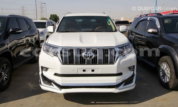 Acheter Import Voiture Toyota Prado Blanc à Import - Dubai, Barh el Gazel Acheter Import Voiture Toyota Prado Blanc à Import - Dubai, Barh el Gazel