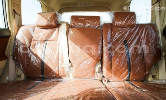 Acheter Import Voiture Toyota Prado Blanc à Import - Dubai, Barh el Gazel Acheter Import Voiture Toyota Prado Blanc à Import - Dubai, Barh el Gazel